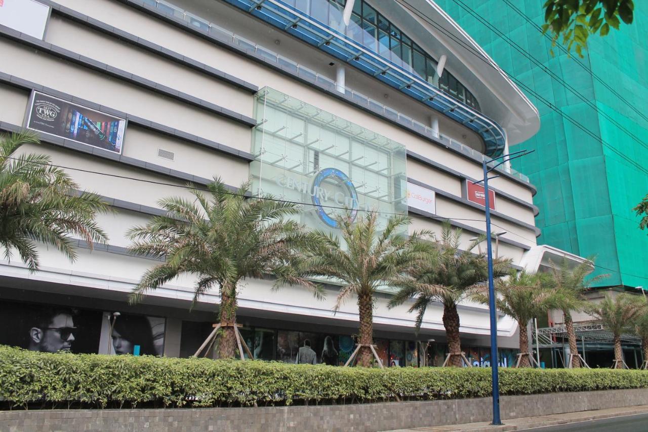 Oxford Suites Makati Makati City Esterno foto